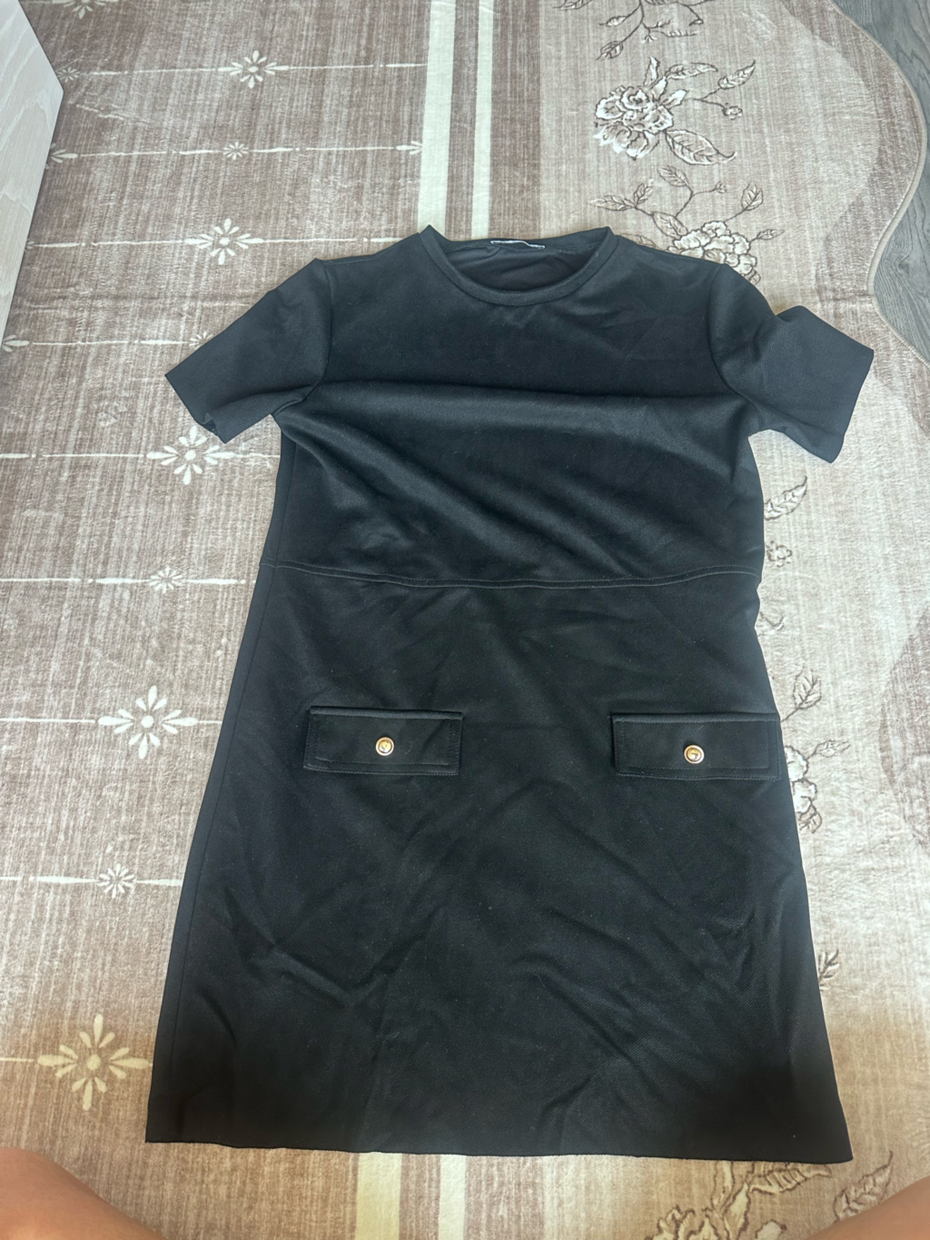Zara Black Short-Sleeve Shift Dress With Snap-Button Pocket Accents